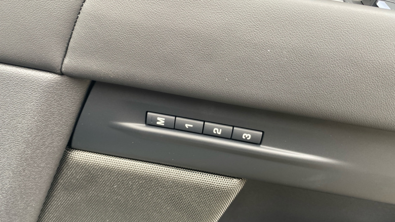 Land Rover Range Rover Evoque 1.5 P270e Autobiography 5dr Auto [Revised] Hatchback